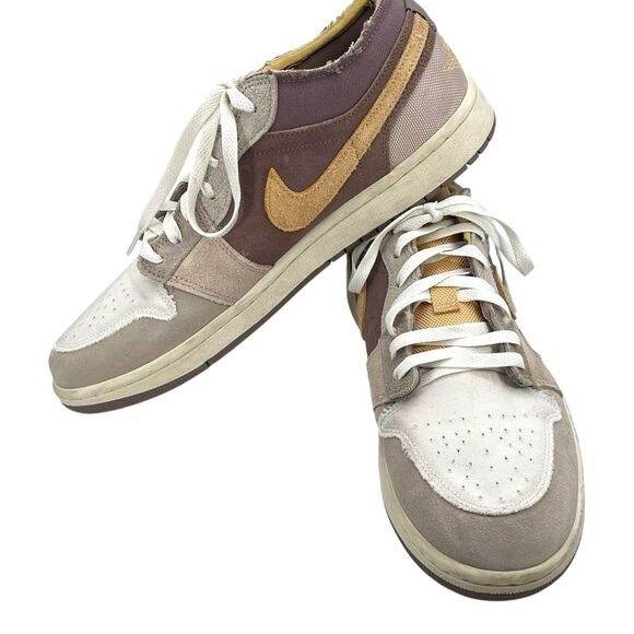 Athletic_Shoes